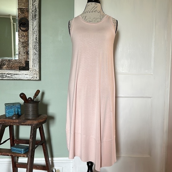 Workshop REPUBLIC CLOTHING Bare (Pale Pink) Cut & Sew Raw Cut Hem Midi Dress - Picture 2 of 10